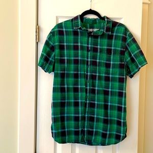 Mossimo Supply men’s casual button down. Size M